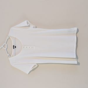 Torrid Brand new ribbed white Tshirt with snaps